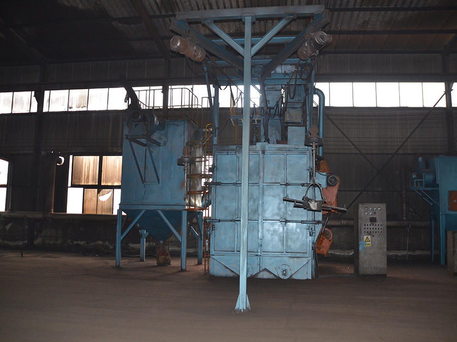 Sand blasting machine